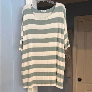 Zenana Outfitters Green and White Striped Short Sleeve Tee